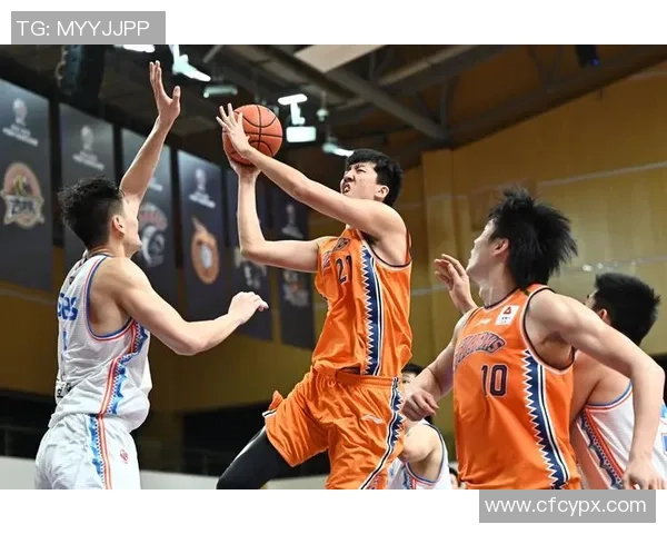 深入分析上海篮球队的阵地战战术特点与执行策略